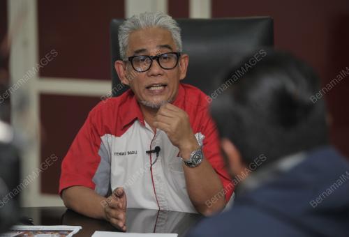 TENGKU AHMAD BADLI SHAH RAJA HUSSIN