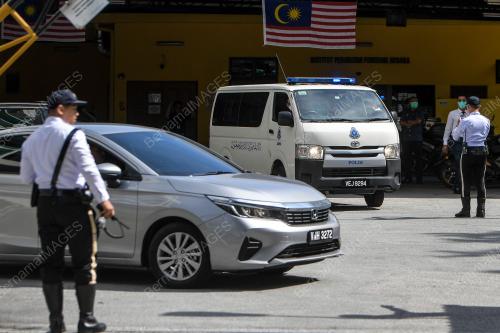 JENAZAH PELAPES TIBA DI HKL