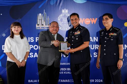 DATUK AZRY AKMAR AYOB