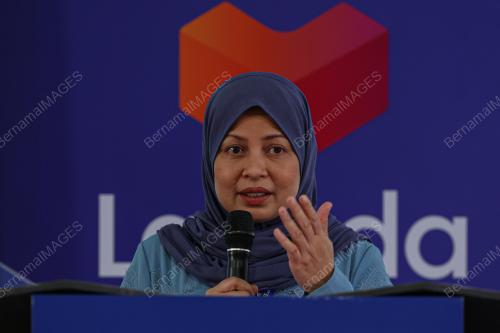 AZIAN AHMAD