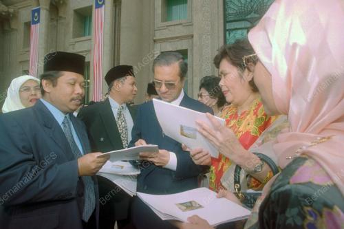 KL18-01_02_2001_PM-AUTOGRAF_19012016