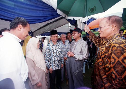KL18-13_01_2001_MAHATHIR-RAKAN_18012016