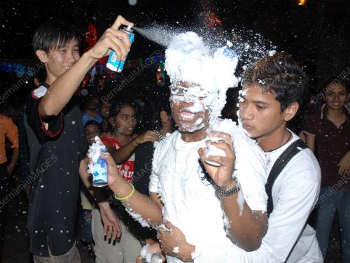 TAHUN BARU 2009
