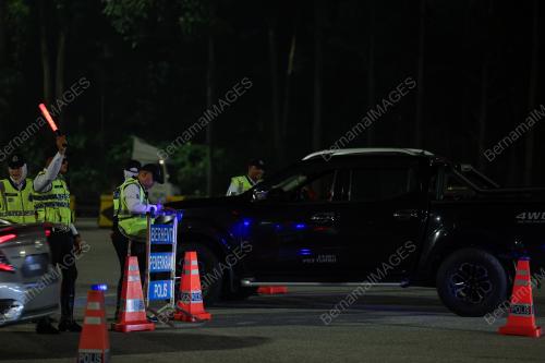 OPERASI AMBANG MERDEKA