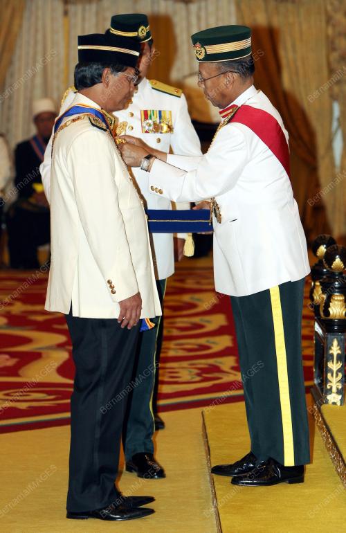 TUANKU ABDUL HALIM MU'ADZAM SHAH