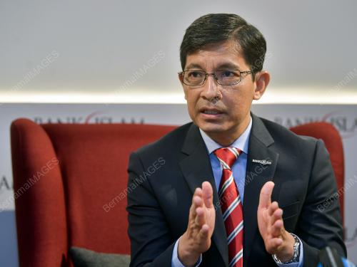 DATUK MOHD MUAZZAM MOHAMED