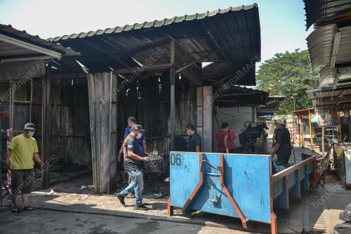 KEBAKARAN UPTOWN DANAU KOTA