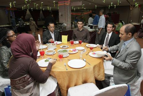BERBUKA PUASA