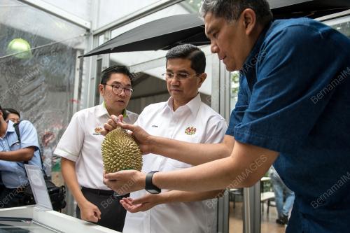 KL18_01122018_LAWATAN_BN201811305203