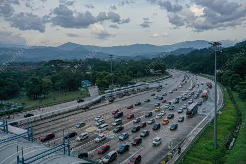 ALIRAN TRAFIK SEMPENA TAHUN BARU CINA 2022