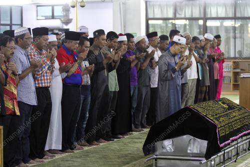 KL18_02042017_JENAZAH