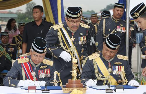 AZIZAN ARIFFIN