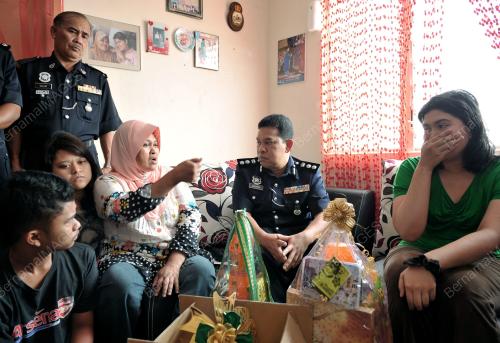 SUMBANGAN PDRM KEPADA MANGSA BUNUH