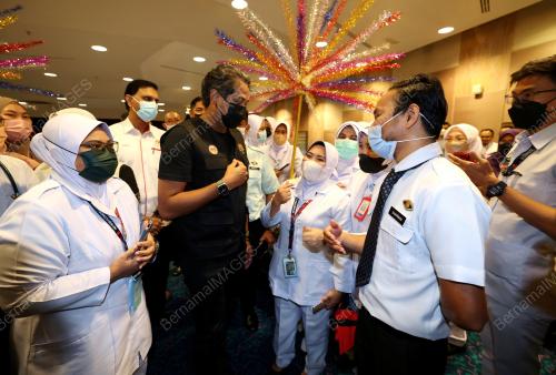 KHAIRY JAMALUDDIN