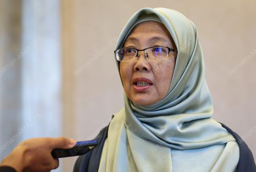 DR ZALIHA MUSTAFA
