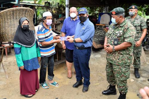 DATUK SERI IKMAL HISHAM ABDUL AZIZ