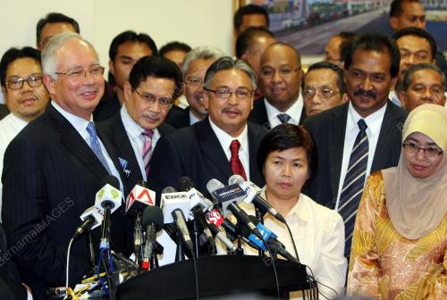 MOHD NAJIB TUN ABDUL RAZAK