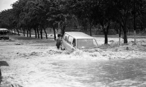 KL18_04022015_BANJIR_KILAT