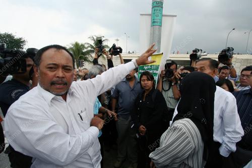 MOHD ZIN MOHAMED