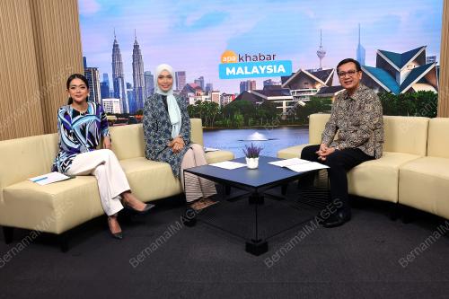 NIK KAMARUZAMAN NIK HUSIN