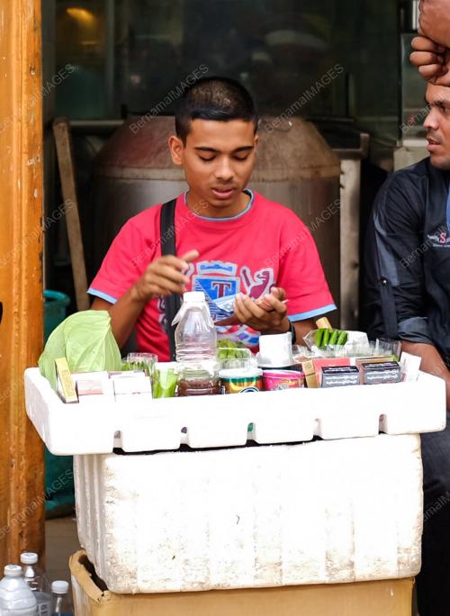 KL18_07012017_WARGA_ASING