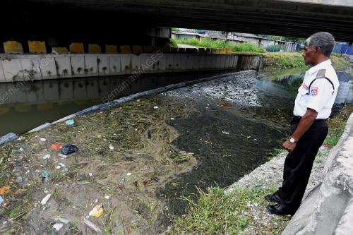 KL18_05012018_SAMPAH_PEPEJAL