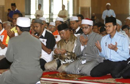TAN SRI MUHYIDDIN YASSIN