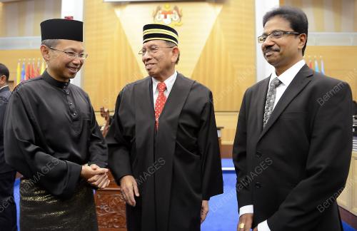KL18_05062013_ANGKAT_SUMPAH