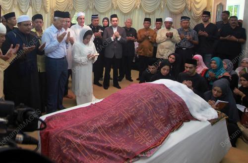 KL18_05102017_JENAZAH_BN201710047479