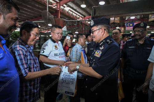 KL18_05122017_PASAR_BORONG_BN201712043315