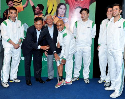DATUK SERI AHMAD SHABERY CHEEK
