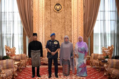 AL-SULTAN ABDULLAH RI'AYATUDDIN AL-MUSTAFA BILLAH SHAH