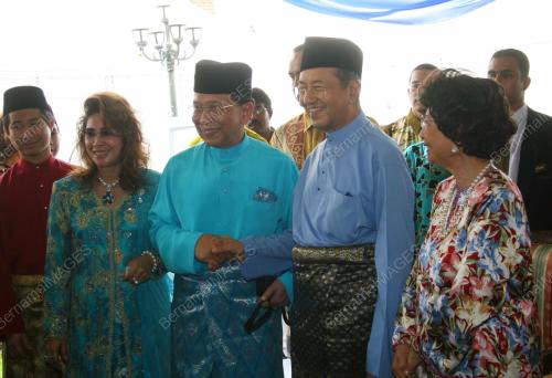 TUN MAHATHIR MOHAMAD
