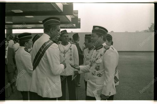 YANG DI PERTUAN AGONG MEMBUKA SESI KE 4 PERSIDANGAN PARLIMEN