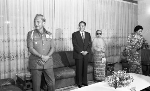 KL18_08072015_AGONG