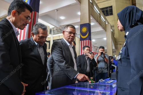 DATUK SERI SAIFUDDIN NASUTION ISMAIL