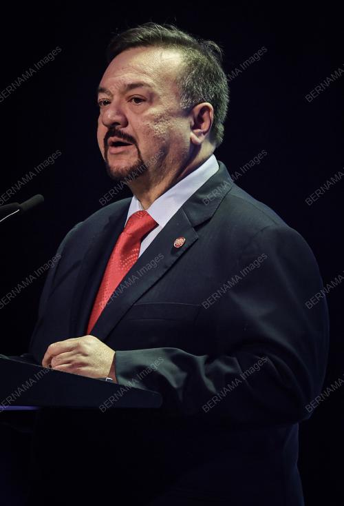 DATUK SERI AMIR HAMZAH AZIZAN