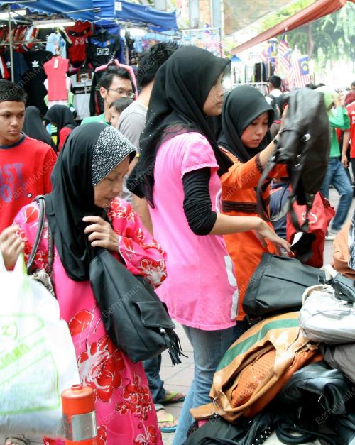 PERSIAPAN RAYA