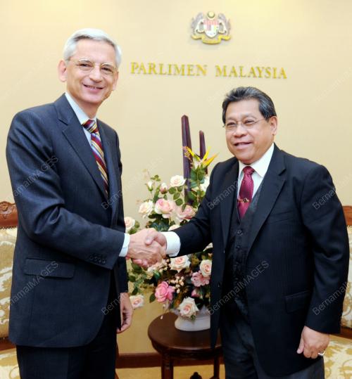 TAN SRI PANDIKAR AMIN MULIA