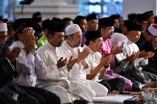 KL18_08092017_AGONG