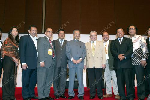 DR MAHATHIR MUHAMAD