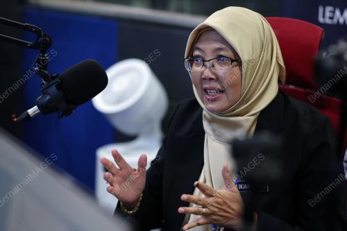 DR ZALIHA MUSTAFA