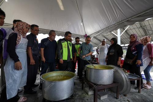 FAHMI FADZIL