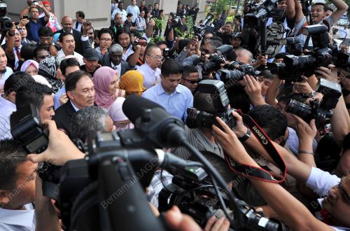 KL18_09012012_ANWAR