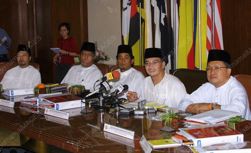HISHAMMUDDIN TUN HUSSEIN