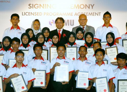 KL18_09072012_MOU_ICAM