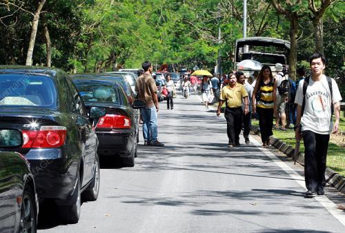 LALUAN SESAK DENGAN KENDERAAN