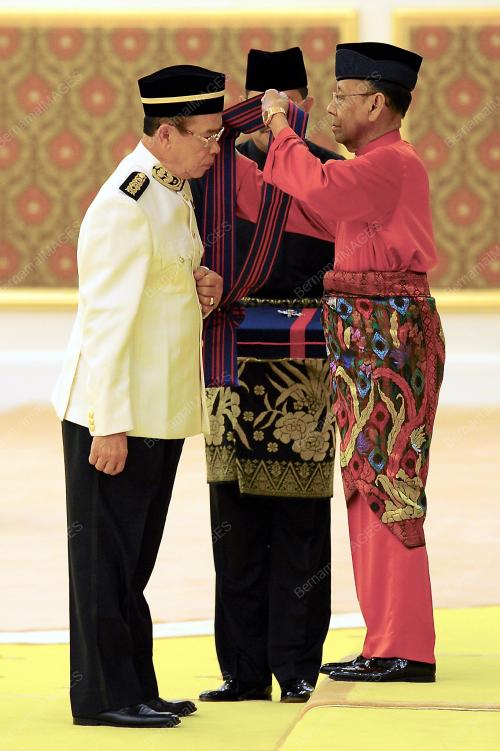 KL18_09122014_AGONG_PINGAT