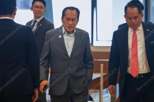 DATUK SERI AHMAD MASLAN