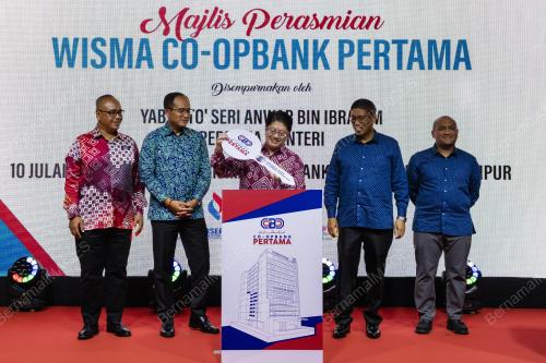 DATUK EWON BENEDICK
